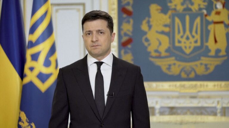Ukraina fton Rusinë për bisedim