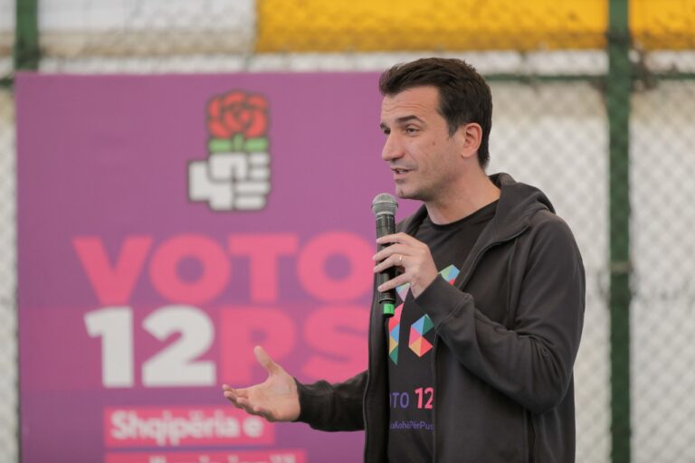 “Njësia 2, lagjja me investimet më të rëndësishme”, Veliaj: “Partia Socialiste i vetmi tra që na ndan nga llumi”