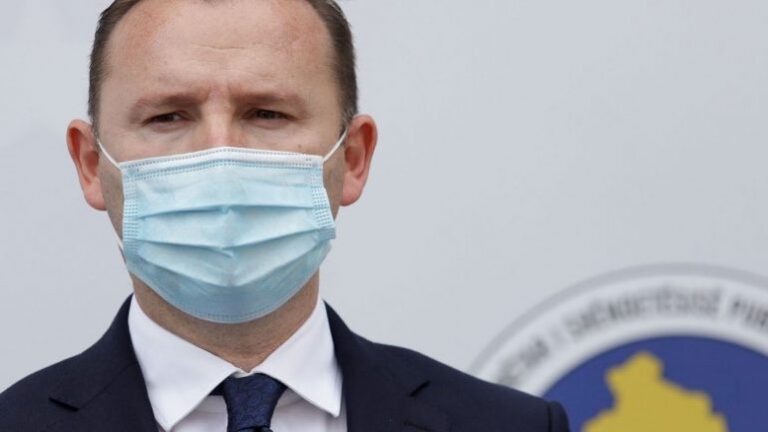 Ish-ministri i Shëndetësisë në Kosovë: Ka dyshime për fshehjen e numrit të vdekjeve dhe të infektuarve me COVID-19
