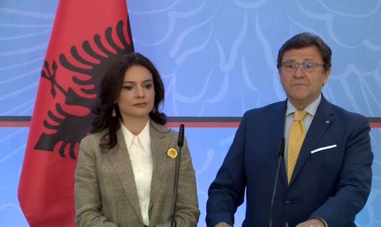 Zef Mazi: Po punohet të mbyllet brenda 6 muajsh konferenca ndërqeveritare