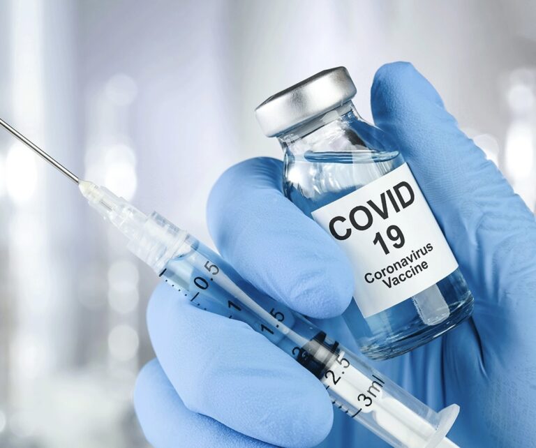 OBSH jep lajmin e mirë: Të gjitha vaksinat e aprovuara funksionojnë ndaj varianteve të Covid-19