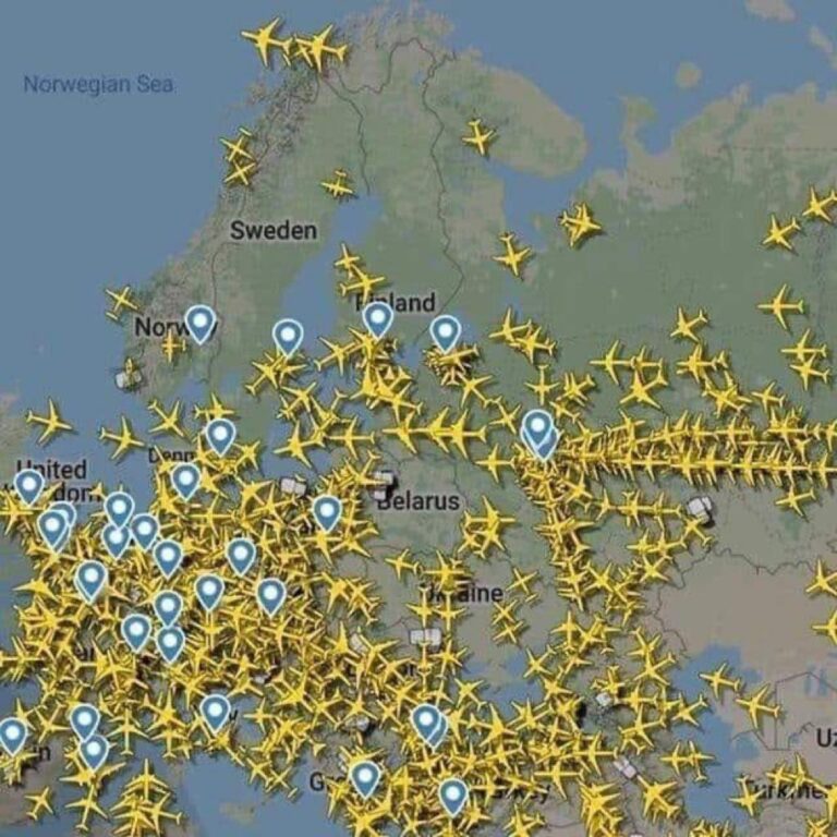 ”Trafik avionësh” mbi Bjellorusinë, fotoja e pazakontë