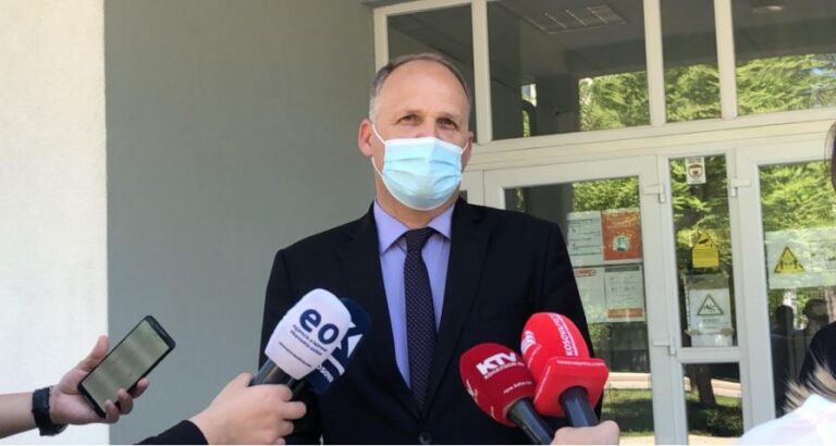 Përmirësohet situata në Kosovë, Krasniqi: Në spitale po trajtohen 426 pacientë