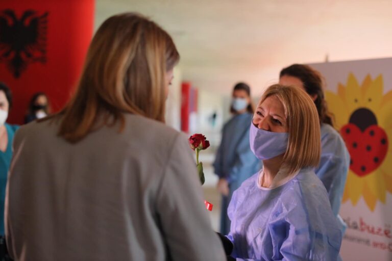 Manastirliu: Brenda qershorit 1 milion vaksinime kundër Covid-19