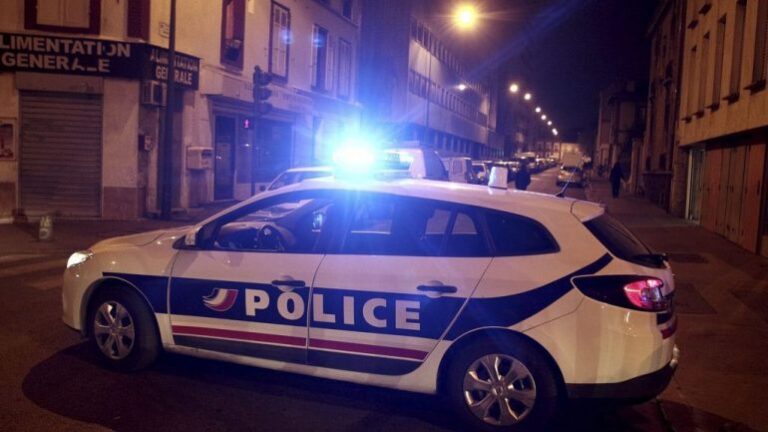 Francë/ Shqiptari vret me thikë të dashurën e tij në sy të vajzës së mitur