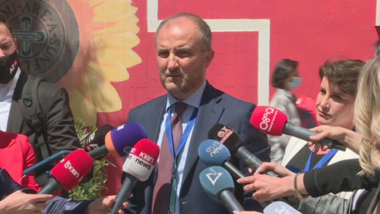 Zbardhet vendimi i Qeverisë/ Garda duhet të ruajë dhe të mbrojë ambasadorin e BE-së