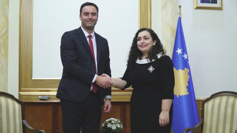 Osmani dhe Konjufca apel për liberalizimin e vizave për kosovarët