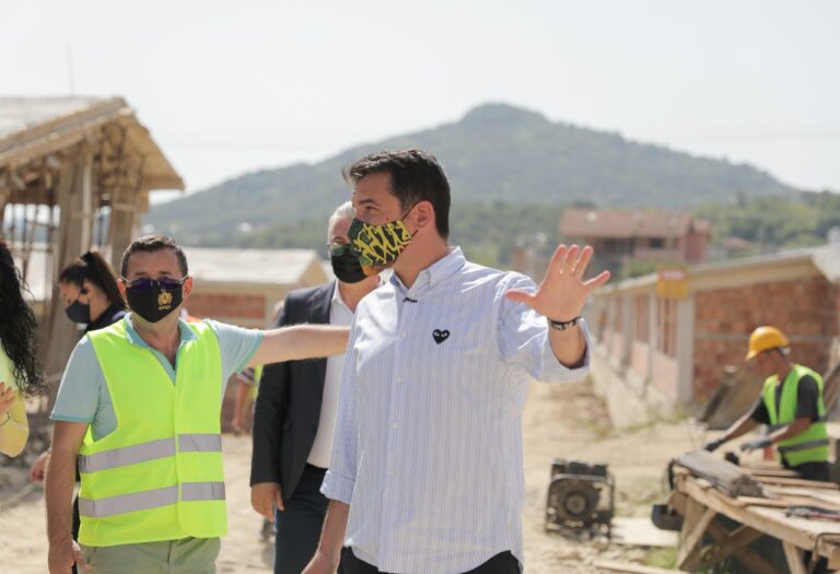 Rindërtimi, lagja e re në Ndroq me 74 shtëpi gati në vjeshtë. Veliaj: Para vitit të ri shkollor do të hapim dhe shkollat e reja