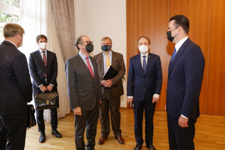 Basha: Integrimi në BE, interesi më i madh për vendin dhe për të përmirësuar të ardhmen e shqiptarëve