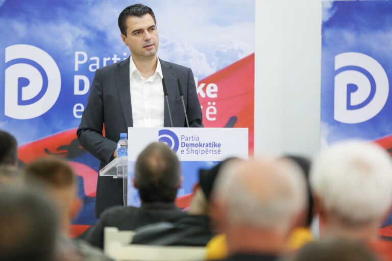 Basha me demokratët e Durrësit:  Nuk i njoh zgjedhjet e 25 prillit si legjitime! S’ka bashkëpunim me autorin e masakrës