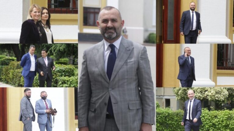 A duhen gjoditur? Deputetët heqin maskat dhe ”harrojnë” Covid-19 (FOTOLAJM)