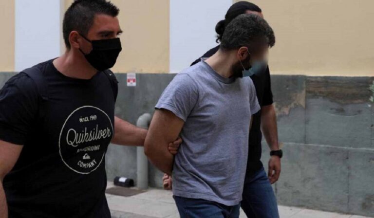Vrau grekun, shqiptari: Më kishte bërë magji. Avokatët: T’i bëhet ekspertizë për shëndetin mendor