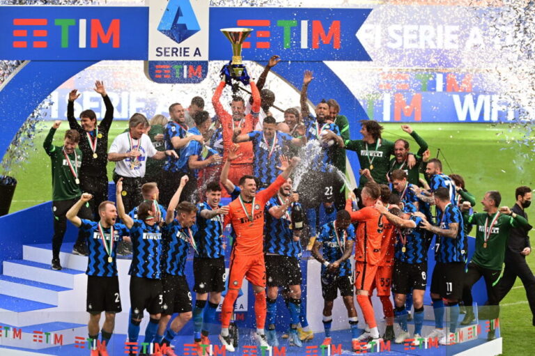 Interi me 5 yje, e mbyll me “manita” kampionatin dhe nis festën (VIDEO)
