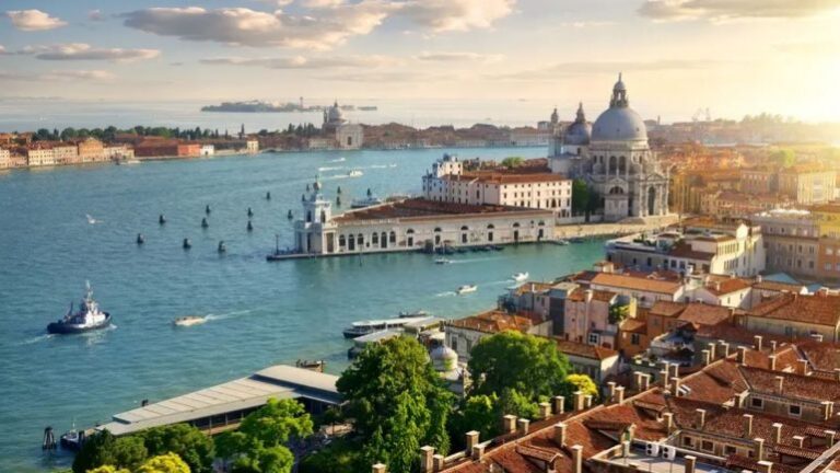 Italia nuk humbet kohë, e hapur për turistët e huaj që këtë muaj