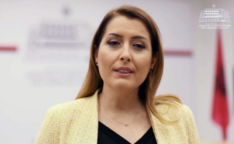 Manastirliu: 17 mijë vaksinime ndaj Covid sot, mbi 494 mijë njerëz të vaksinuar në total!