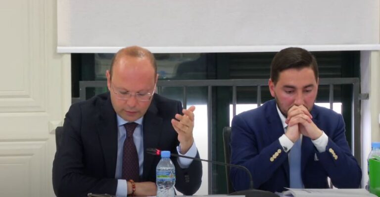 PD zbulon ish-drejtuesit e policisë të lidhur me bandën e Shullazit që drejtuan fushatën e Çuçit