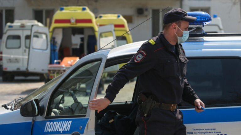 Sulm me thikë në Rusi, vriten 3 persona afër një stacioni hekurudhor
