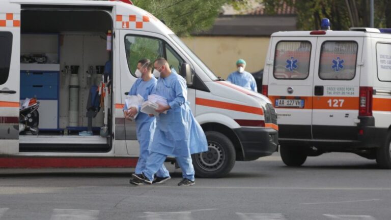 FMN: Shqipëria kishte vdekshmërinë më të lartë shtesë në Europë në pandemi, edhe pse me moshë të re