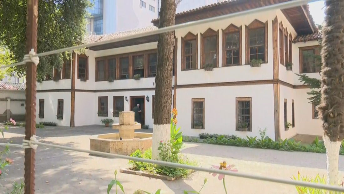 Tre ditë pas flakëve, kërkohet zyrtarisht shpronësimi i Sarajeve - Vimarsana News