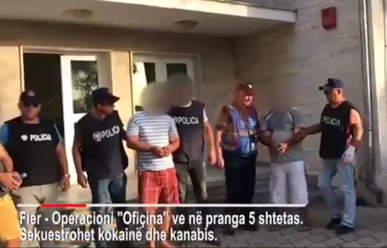 Po shkëmbenin kokainën, arrestohen 5 trafikantët në Fier, sekuestrohet drogë dhe 5 makina - Vimarsana News