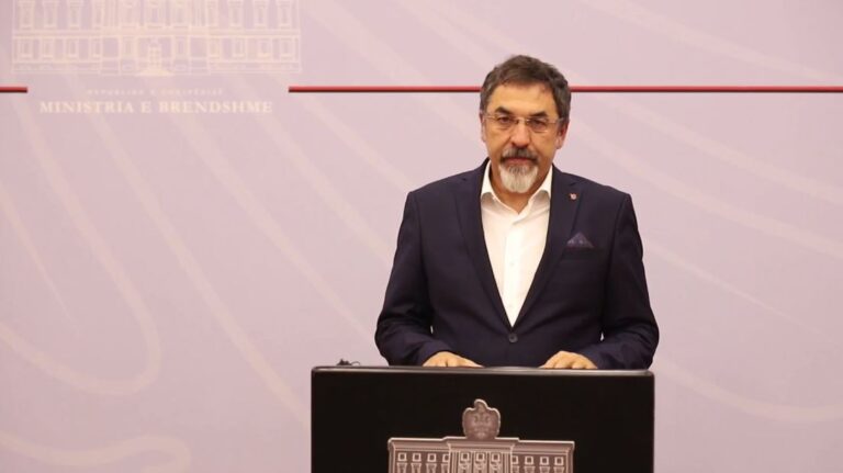 Protesta për rritjen e çmimeve, Ministri Çuçi: Policia e pjekur për çdo situatë
