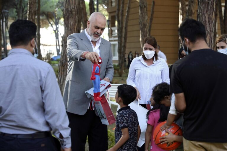 Gazeta amerikane ”Wall Street Journal”: Shqipëria, shembull më afganët