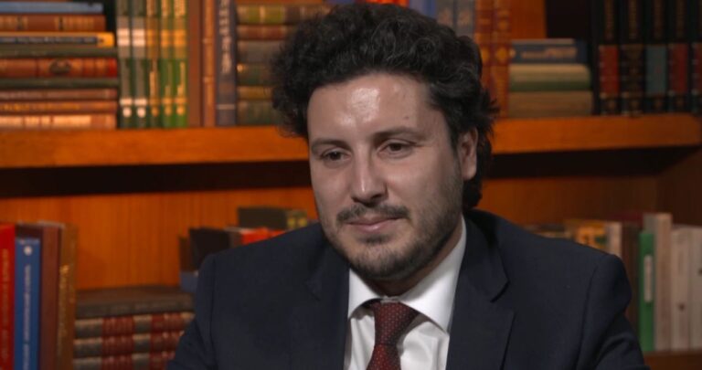 ”Rruga euroatlantike e Malit të Zi s’ndryshon”, Dritan Abazoviç flet edhe për situatën e Kishës Ortodokse Serbe në Mal të Zi