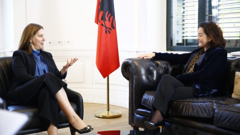 Yuri Kim takon Kumbaron: Komunitetet, rrugët dhe plazhet e pastra janë thelbësore për tërheqjen e turistëve