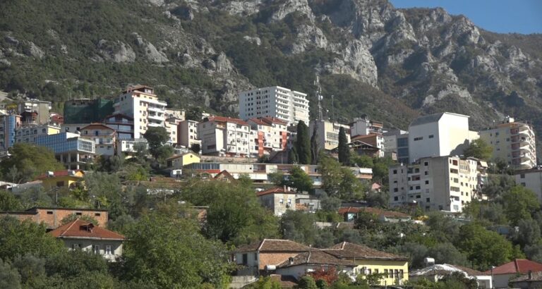 Uji në Krujë del me sasi të lartë bakteriale, prani streptokoku dhe e.coli