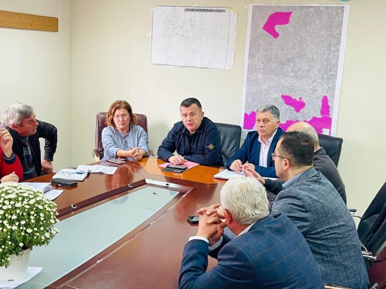 Balla ironi me Kuvendin Kombëtar të PD: Mirë që nuk kanë parti, por s’paskan as lista anëtarësh