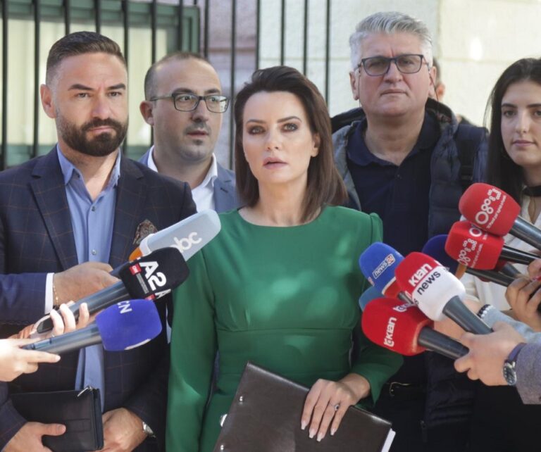 Grida Duma thirrje Alibeajt: Deklaro që nuk je nën hyqmin e Bashës