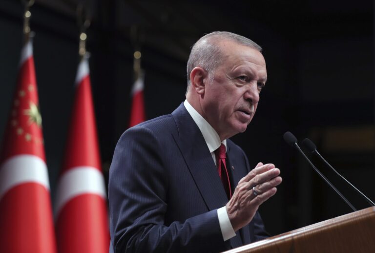 Erdogan del kundër futjes së Suedisë dhe Finlandës në NATO: Atje ka organizata terroriste