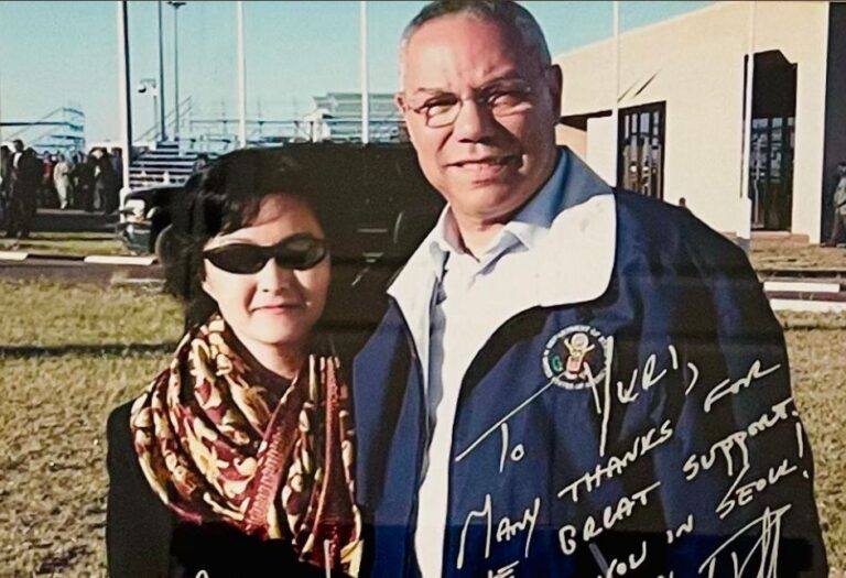 Yuri Kim kujton punën me Colin Powell: Përpiqej të gjente këshillën më të mirë për Presidentin
