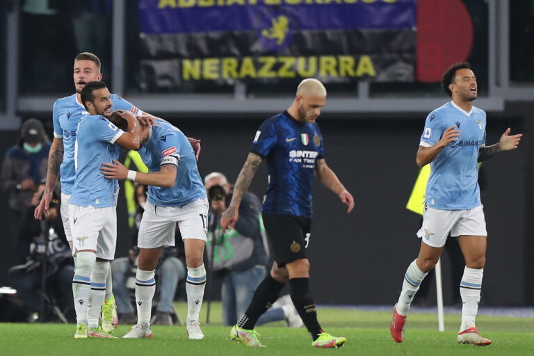 Lazio fiton me përmbysje spektakolare në “Olimpico” ndaj Interit (VIDEO)