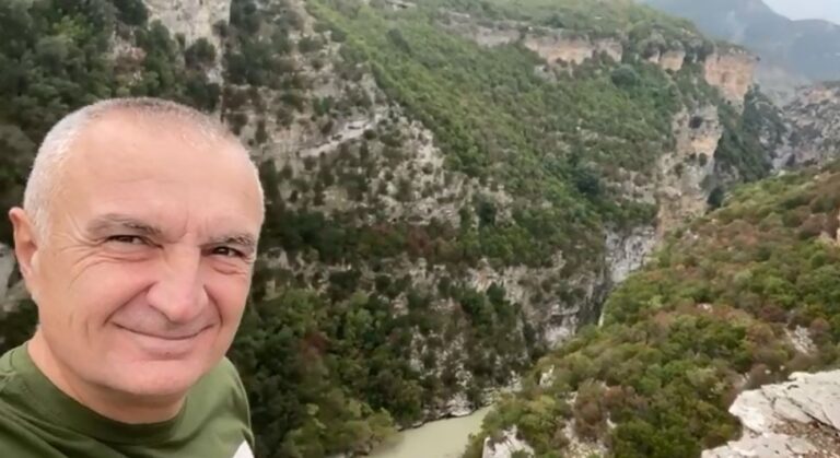 Presidenti Meta zgjedh Kanionet e Osumit për fundjavë