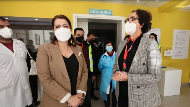 Manastirliu në Krujë: Do shpërndahet ujë i pijshëm me autobote. Përgjigjet e analizave dalin për 24-72 orë!