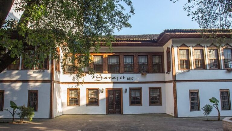 Erion Veliaj: Nga sot Sarajet e Toptanëve i kalojnë bashkisë. 2.5 milionë dollarë për pronarët