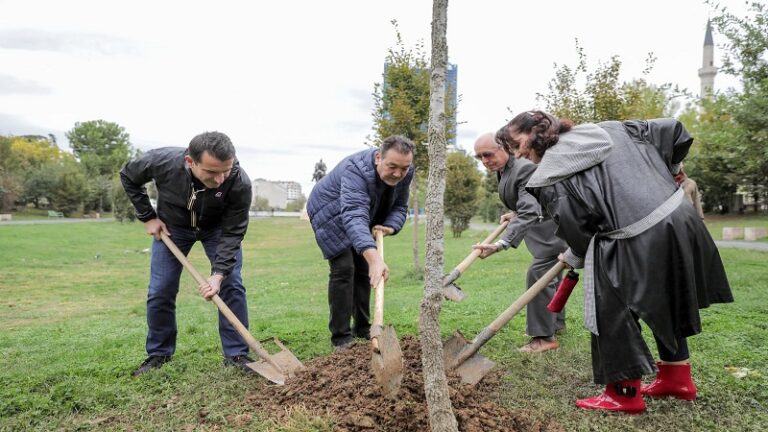 Kryebashkiaku Erion Veliaj: Tirana di t’i nderojë figurat e saj