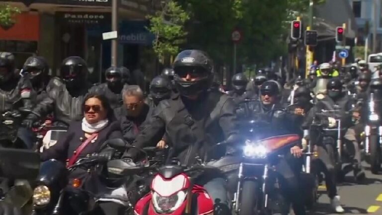 Protestë kundër vaksinimit të detyruar dhe kufizimeve
