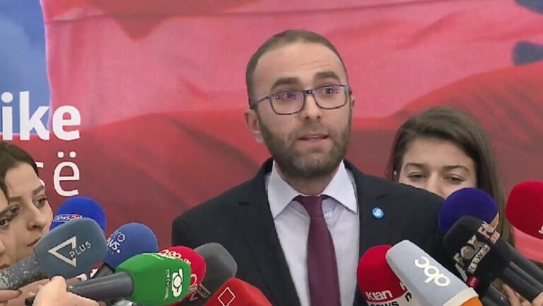 Gazment Bardhi: Nuk lejohen brenda trafikantët e drogës që shoqërojnë Berishën