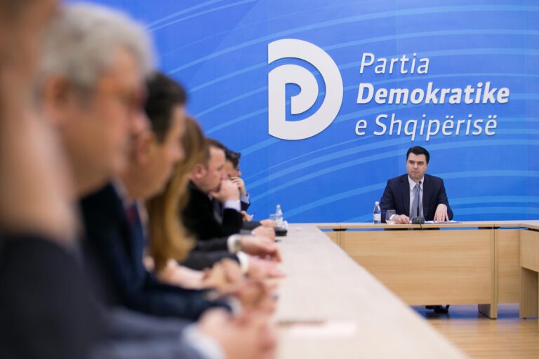 Nis mbledhja e Këshillit Kombëtar, Basha do shkarkojë 12 demokratë