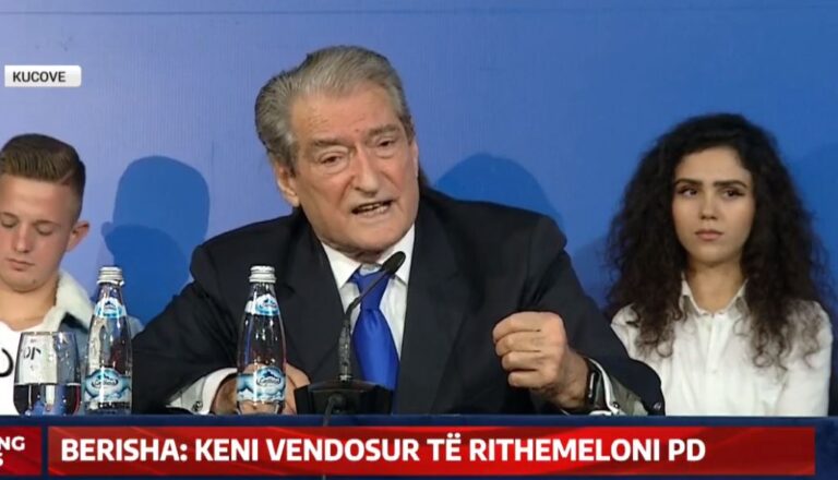 Berisha thirrje demokratëve: Të përgatitemi për stinën e protestave të mëdha