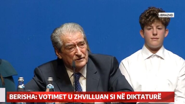 Berisha: Kurrë nuk ka ndodhur që opozita të votojë apo abstenojë ndaj borxhit më të madh në historinë e vendit