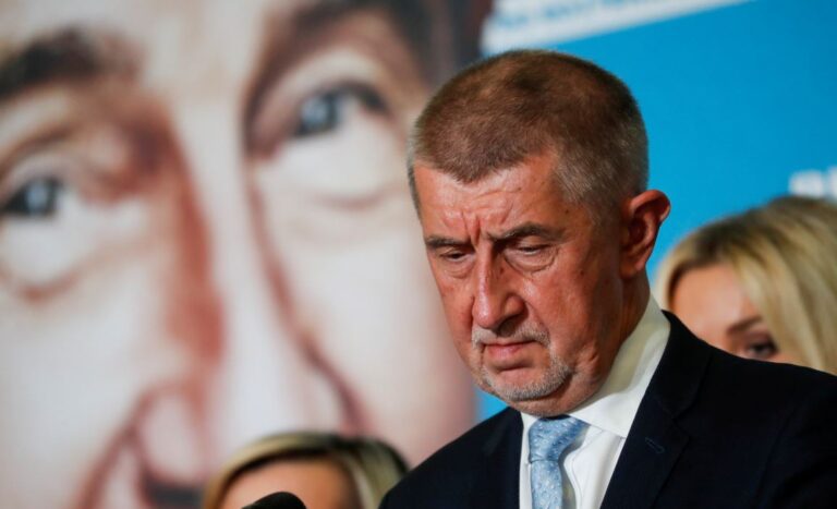 Tjetër kryeministër jep dorëheqjen pas humbjes në zgjedhje
