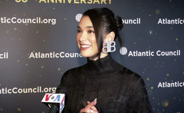 Dua Lipa nderohet për rol të shquar udhëheqës në botë, thirrje Komisionit Europian: Liberalizoni vizat për Kosovën