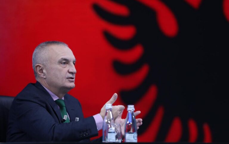 Meta: Qeveria të mos shfaqet si kujdestare e Kosovës. Të nxisë jo përçarjet, por bashkëpunimet