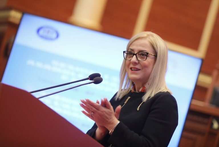 Lindita Nikolla: Vlerat e antifashizmit dhe të lirisë qëndrojnë në themelet e Shqipërisë demokratike