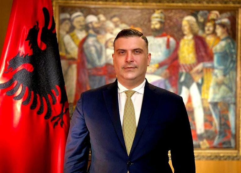 Zgjedhjet në FSHF, Tedi Blushi: Presidenti Meta shprehu qartë qëndrimin për ndërhyrjet dhe shantazhet e politikës