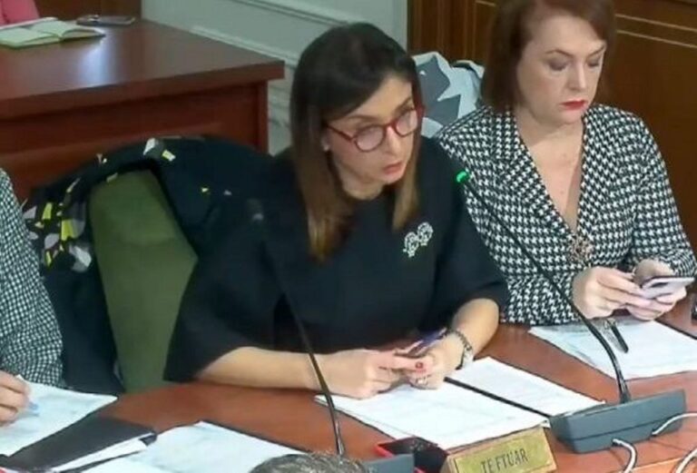 Avokatja e popullit bën kërkesën në Komision: Duam makina të reja, lëvizim me të vjetra