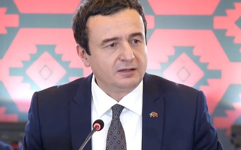 Kurti në mbledhjen e dy qeverive: Të flasim si diplomatë dhe të punojmë si patriotë!